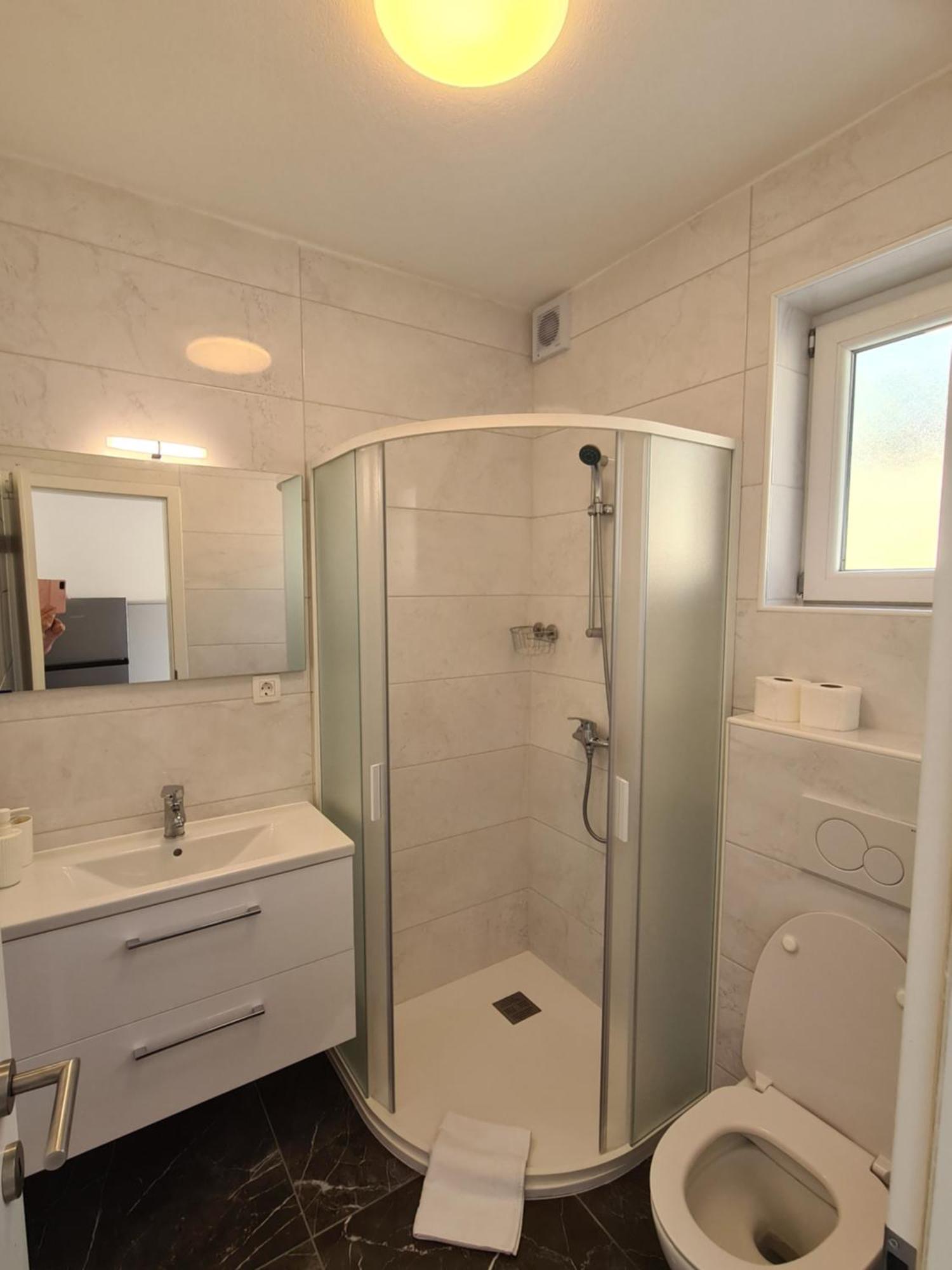Pocitniski Dom Portoroz / Portoroz Holiday Home ภายนอก รูปภาพ